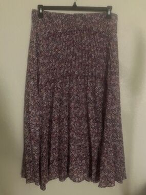 Max Studio Maxi Skirt Size XL Floral Print Rich Dark Purple, Pink & Cream Tones